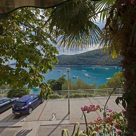 Apartment App 100m From The Sea, 077